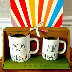 Rae Dunn Mother’s Day MOM & MINI mug set